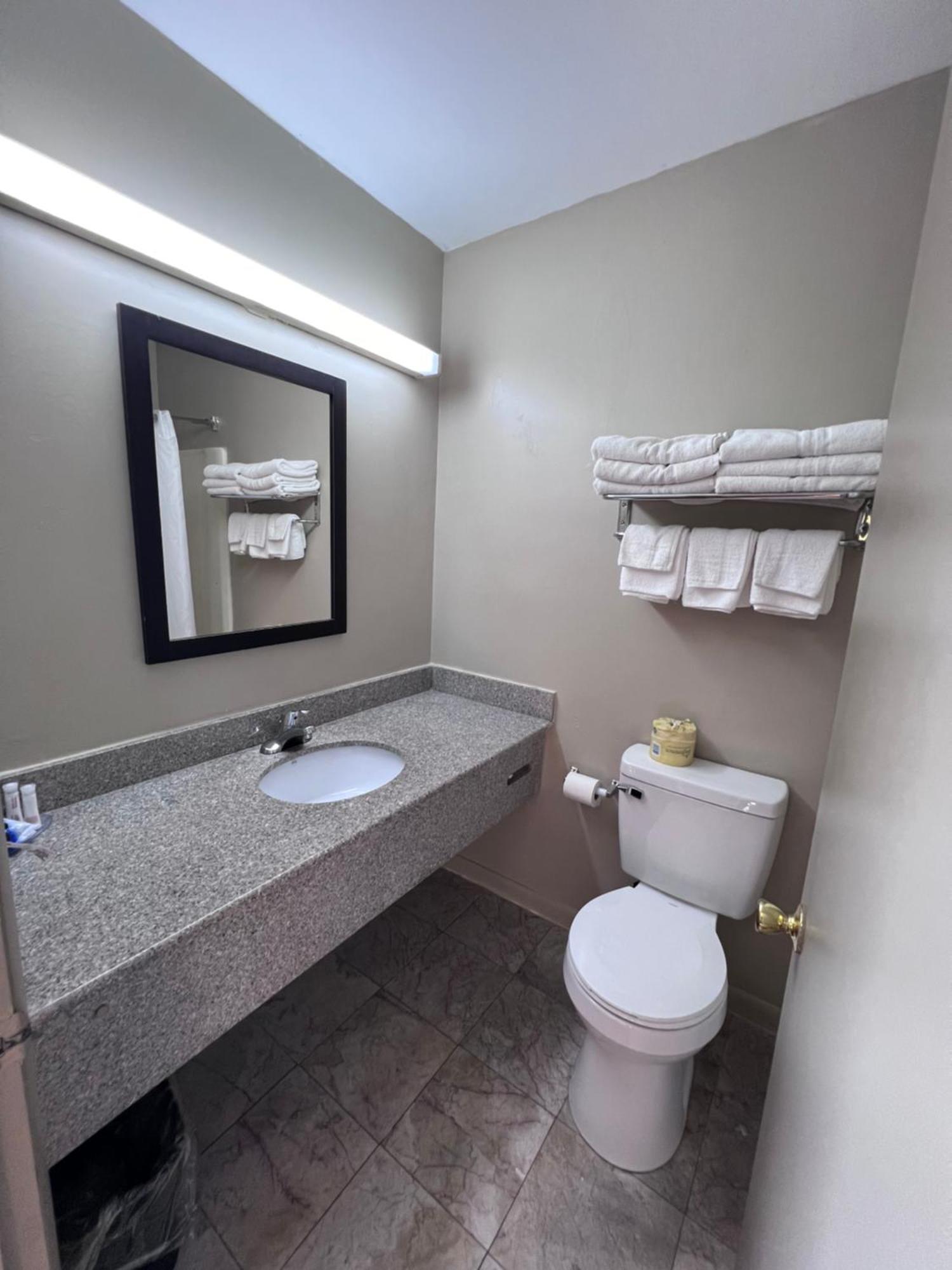Rodeway Inn & Suites Hershey Dış mekan fotoğraf